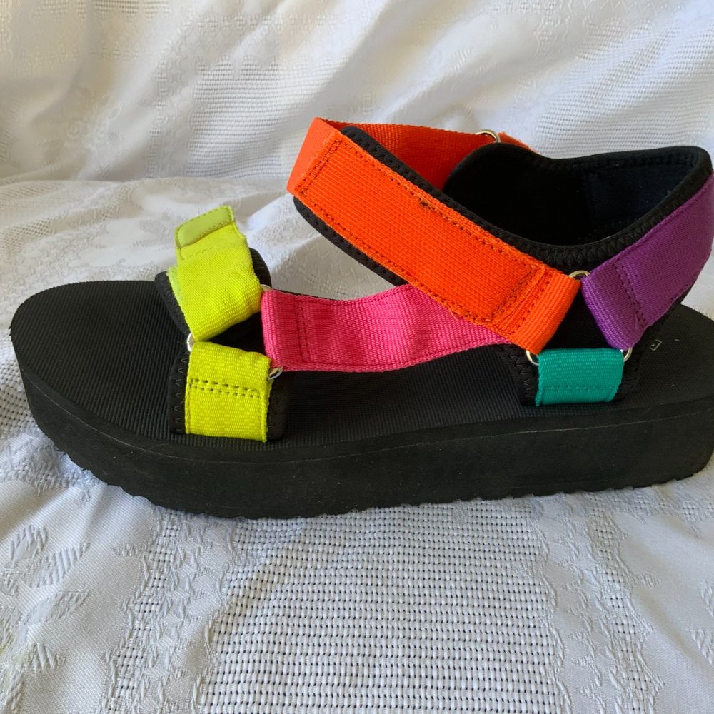 CALL IT SPRING SANDALS - Picture 3 of 5